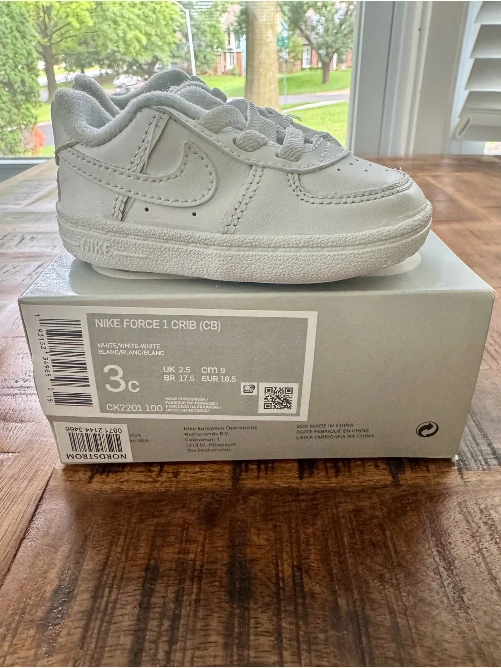 Nike White Force 1 Crib Baby Walker Sneakers
